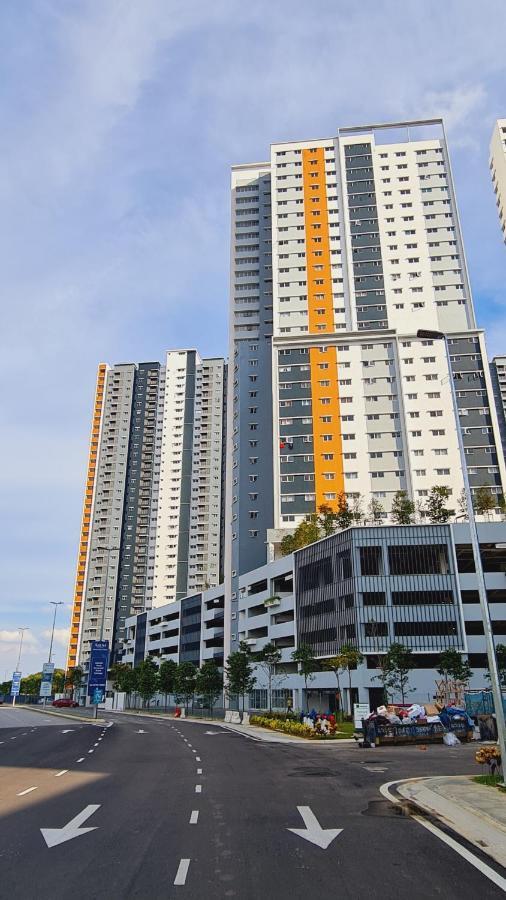 Alanis Suite Klia With Neflix Sepang Exterior foto