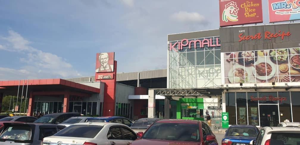 Alanis Suite Klia With Neflix Sepang Exterior foto