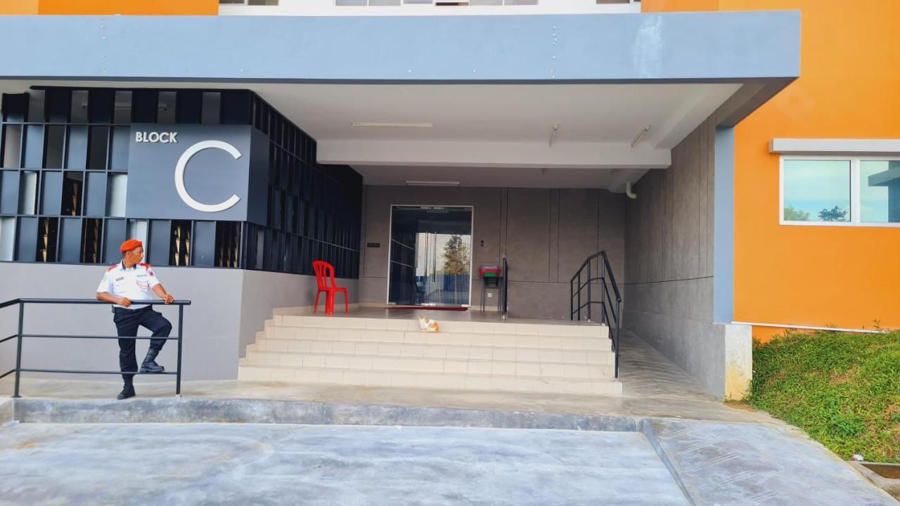 Alanis Suite Klia With Neflix Sepang Exterior foto